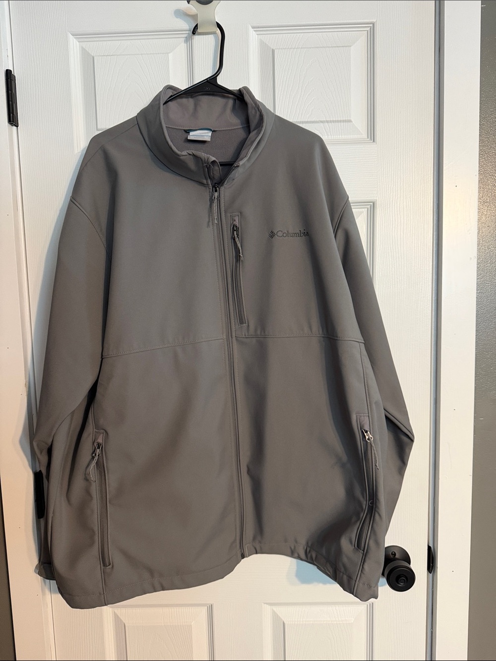 Columbia Men's Gray Lightweight Softshell Jacket